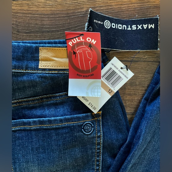 Max Studio Stretch Body Sculpting Pull On Jeans 12 $74 - Picture 10 of 12